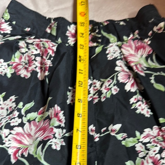 Vintage Hattie Carnegie 100% Silk Pleated Shorts Small Flowy Boho High Waist - Picture 13 of 14